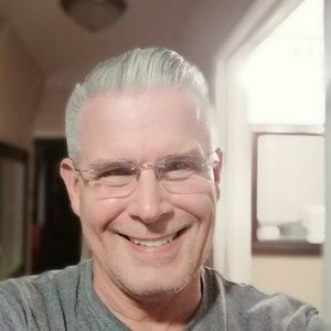 Meet your Posher, Brad